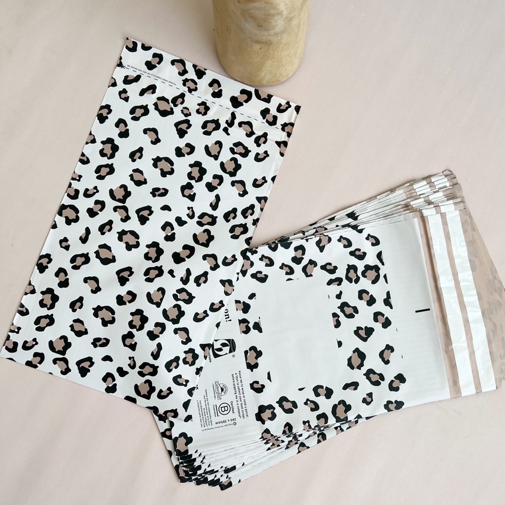 50 PCS Eco Home Compostable Mailers in Leopard, 18” x 10.5”